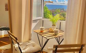 Quarto Com Vista Do Rio Tejo